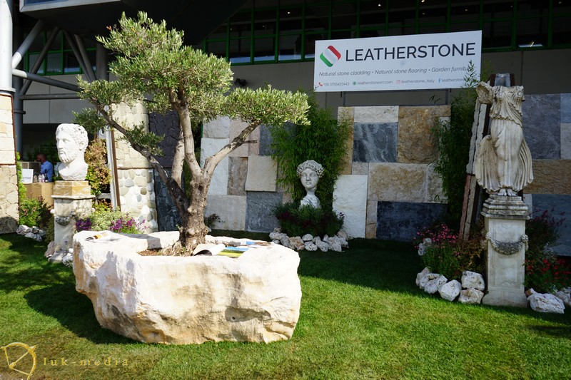 �������� LEATHERSTONE