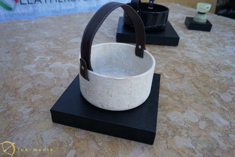 �������� LEATHERSTONE